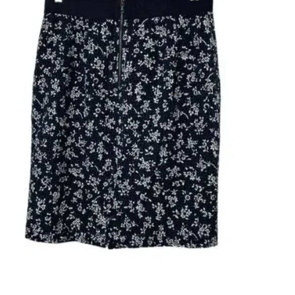Ann Taylor Pencil Skirt - Navy with  White Floral Eyelet Overlay - Picture 5 of 7